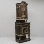 1518 6233 CUPBOARD
